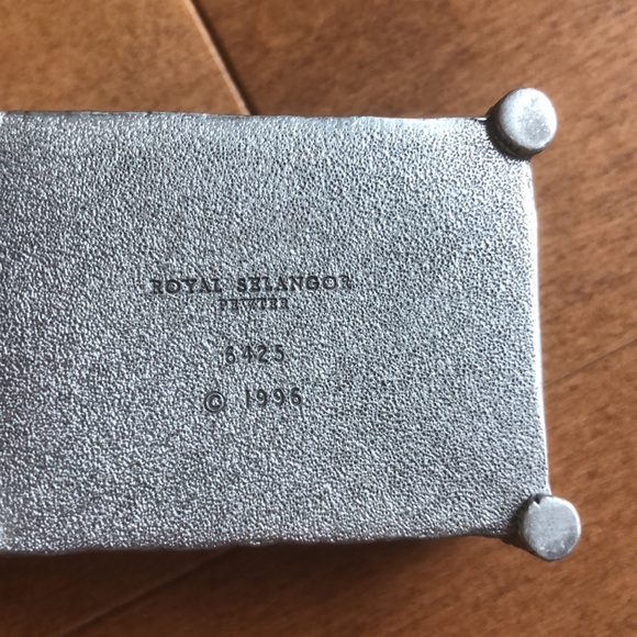 Royal Selangor pewter teddy bear trinket box - Picture 3 of 4